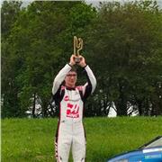 Professeur particulier donne cours de soutien scolaire aux élèves de niveau collège notamment physique-chimie et mathématiques